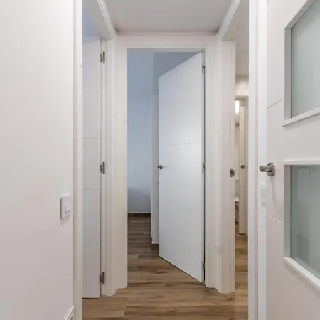 Papa Pius Apartment Sabadell